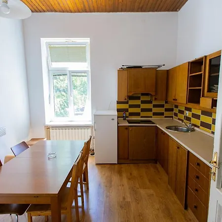 Prenocisce Center Homestay szállás *